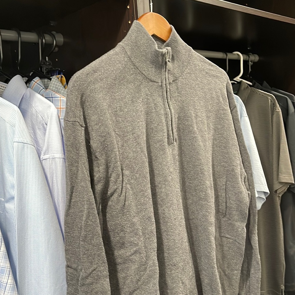 Jos A Bank mens 1/4 zip, Pima cotton knit sweater. XXL Grey.